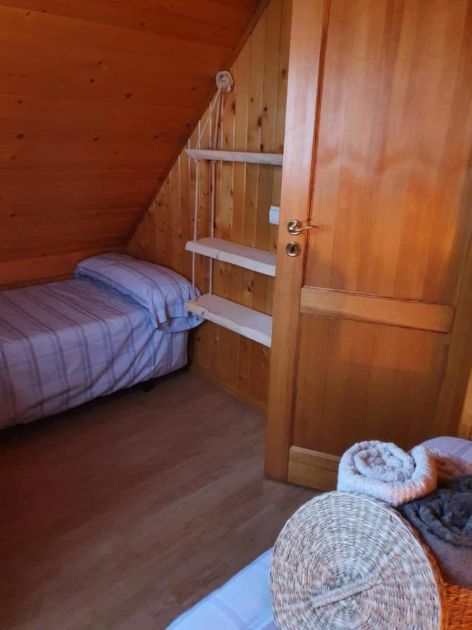 Cabaña de madera especial y acogedora Cardenete Exterior foto